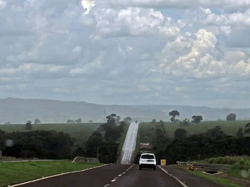 Aumento de nuvens e chuva marcam a quinta-feira em Mato Grosso do Sul
