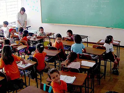 Professores de Campo Grande recebem o melhor salário de MS