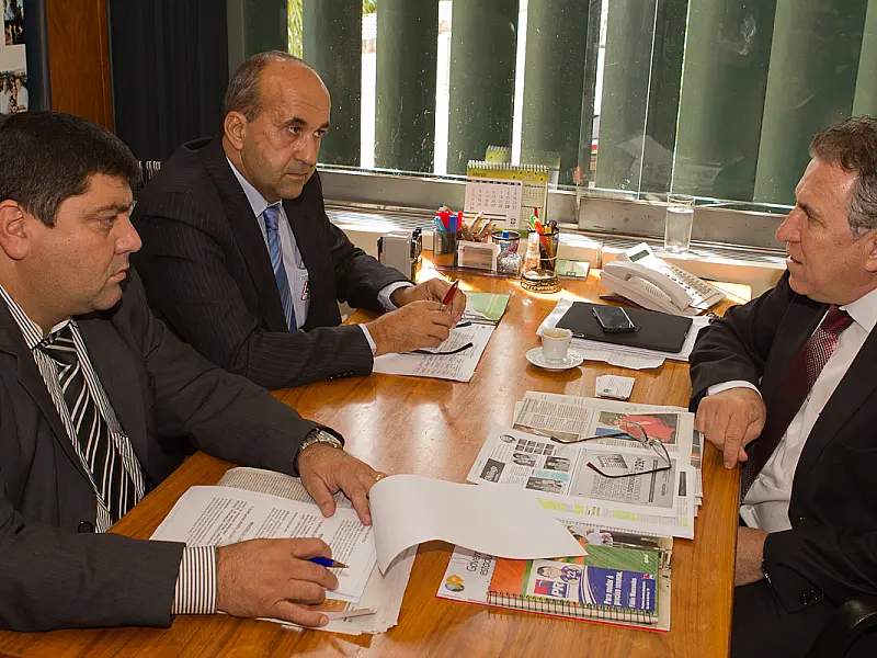 Prefeito e vice de Bonito conversam com Giroto sobre investimentos para o município