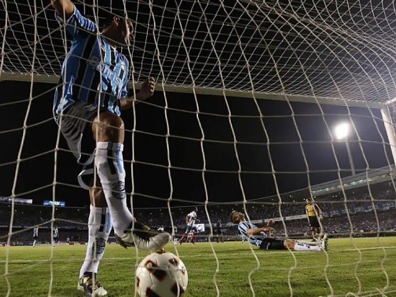 Vários clássicos pelos estaduais nesta quarta-feira