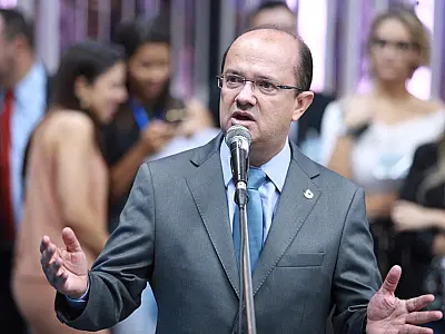 Lei garante informação visível sobre direito para reconstrução gratuita da mama nos casos de câncer