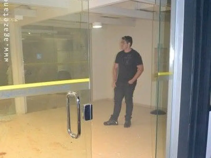 Agência de banco é invadida e policial é feito de refém em Aral Moreira