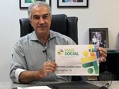 Governador assina lei que cria o programa "Mais Social", que irá beneficiar 100 mil famílias carente
