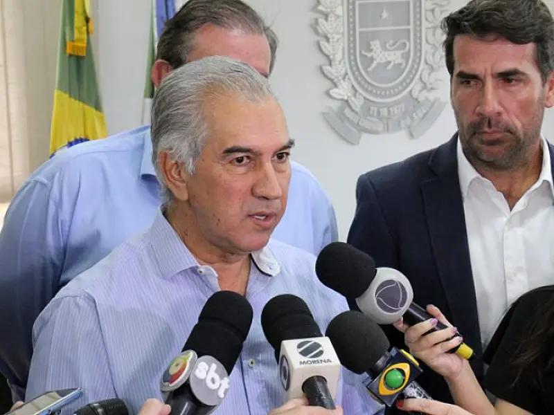 Governo anuncia redução na alíquota do ICMS da gasolina, álcool, telecomunicações e energia elétrica
