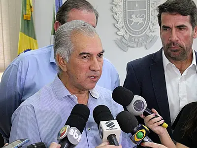 Governo anuncia redução na alíquota do ICMS da gasolina, álcool, telecomunicações e energia elétrica