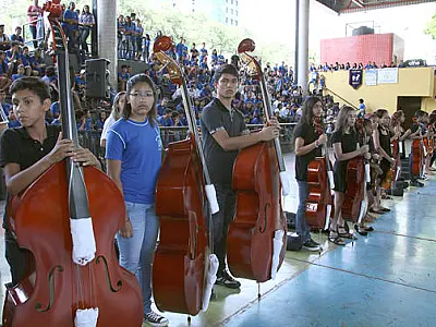 Governo do Estado entrega 291 instrumentos musicais