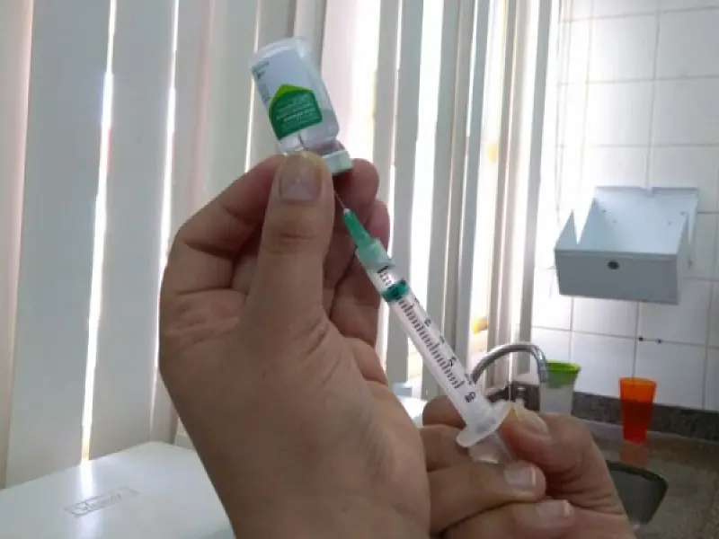 Prefeitura libera vacina contra o HPV para população com idade entre 15 e 26 anos
