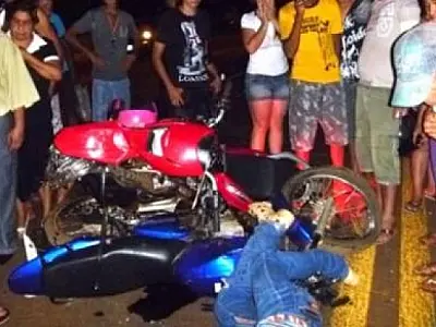 Dois jovens morrem após colisão com motos em Itaquiraí