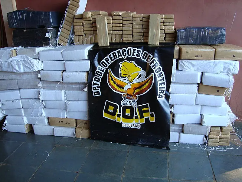 DOF apreende 1.368 kg de maconha em veículo