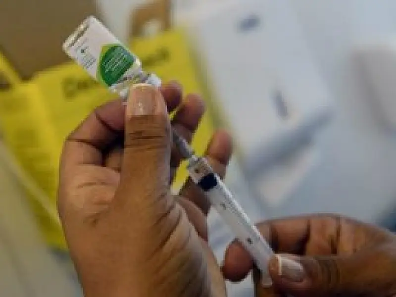 Vacinas contra a gripe chegam aos estados em abril; Dia D será 6 de maio