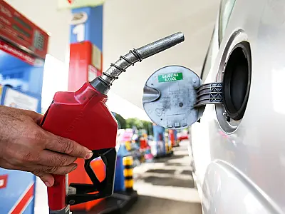 Petrobras corta preço da gasolina na refinaria em 2,73%; mantém diesel