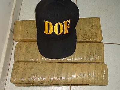 Policiais apreendem 7 quilos de maconha que iria para Ribeirão Preto