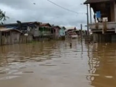 Cheia no Amazonas ainda deve permanecer por cerca de 40 dias