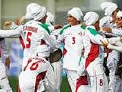 Fifa autoriza que atletas usem véus e turbantes em jogos