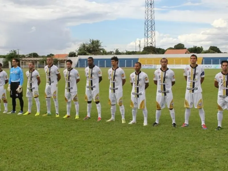 Novoperário joga neste domingo com quatro desfalques