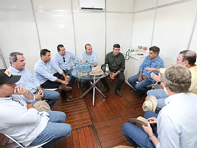Governo discute decreto de emergência pela gripe aviária com autoridades sanitárias e lideranças
