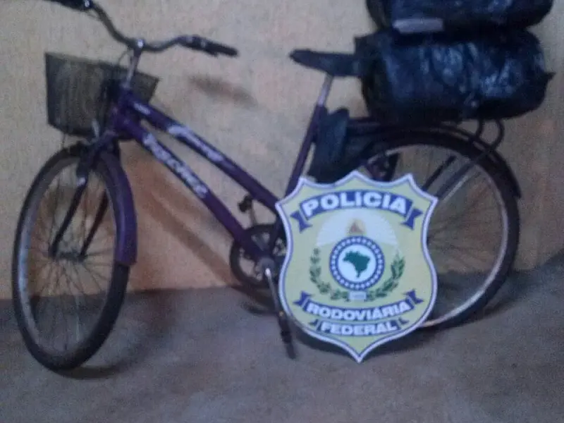 Policiais encontram bicicleta com 45 quilos de maconha