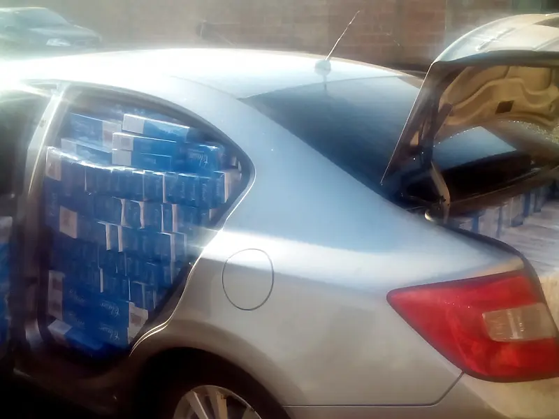 PMR apreende Civic clonado com 2 mil pacotes de cigarros