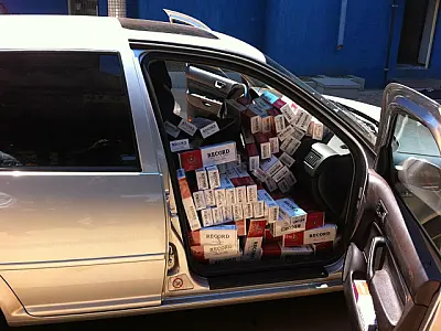 PRF apreende 3 mil pacotes de cigarros em Três Lagoas