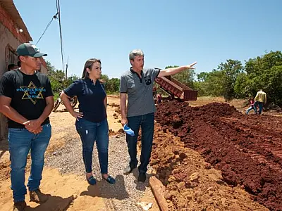 PREFEITURA FAZ MANUTENÇÃO EM BAIRROS E CONCLUI REPAROS NO CANAL DO SEGREDO
