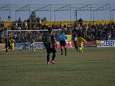 Cene vence o Cerâmica/RS por 2 a 0 e segue na liderança