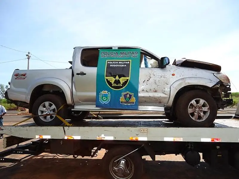 Hilux furtada em Goiás é recuperada na MS 240