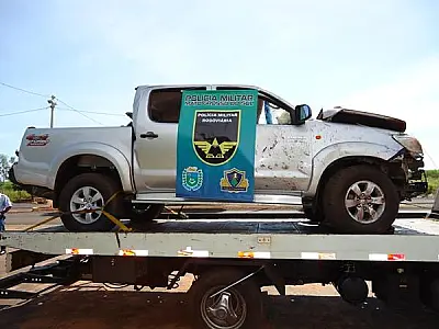 Hilux furtada em Goiás é recuperada na MS 240