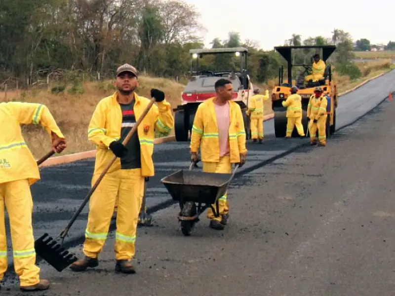 Bonito: pavimentação da Estrada do 21 chega aos 6 quilômetros finais