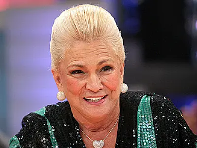 Morre, aos 83 anos, a apresentadora Hebe Camargo