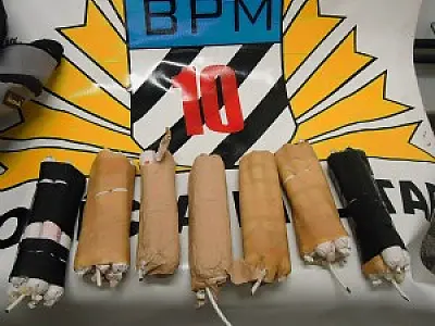 PM prende homem com dinamite e maconha na rodoviária da Capital