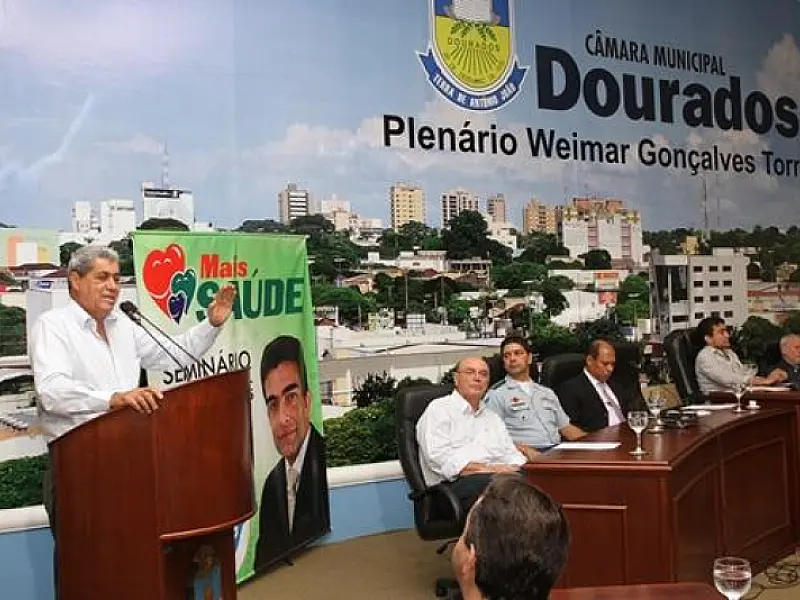 Governador firma compromisso para liberar recursos para construção do Hospital Regional de Dourados