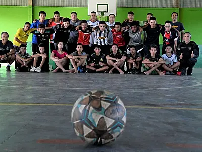 Para atender adolescentes de escolas públicas, programa da PM alia esporte e educação
