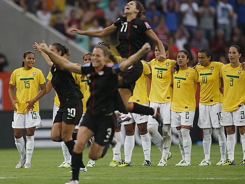 Seleção feminina de futebol está fora da copa