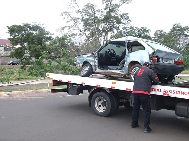 Dois acidentes foram registrados na Via Park nesta manhã