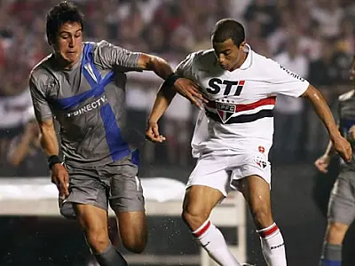 São Paulo empata em 0 a 0 com Universidad Católica e se classifica para a final da Sul-americana