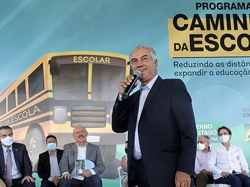 Em parceria com o MEC, governo renova frota e entrega ônibus escolares para 79 cidades